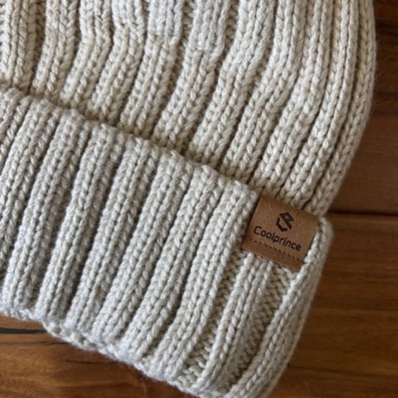 COOLPRINCE Winter Knit Beanie with Pom Pom, Fleece Lining & Mittens - Picture 4 of 6